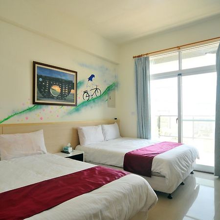 Lin Yuan Bicycle Homestay Taitung Bagian luar foto